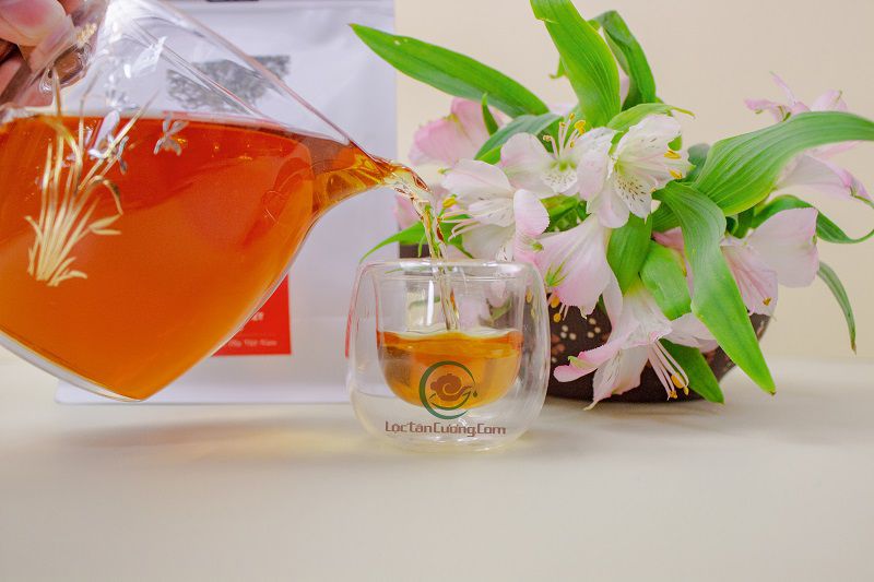Hồng Shan Trà Hà Giang còn là thức uống lên men nên rất tót cho hệ miễn dịch của con người, uống trà thường xuyên sẽ giúp tăng cường sức đề kháng, chống lão hóa và ngăn ngừa ung thư hiệu quả.